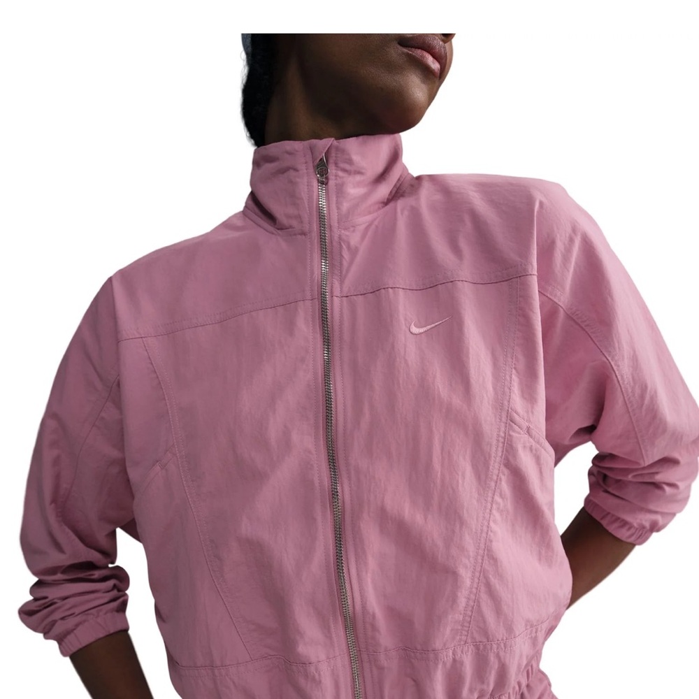Nike Women's Pink windbreaker Jacket